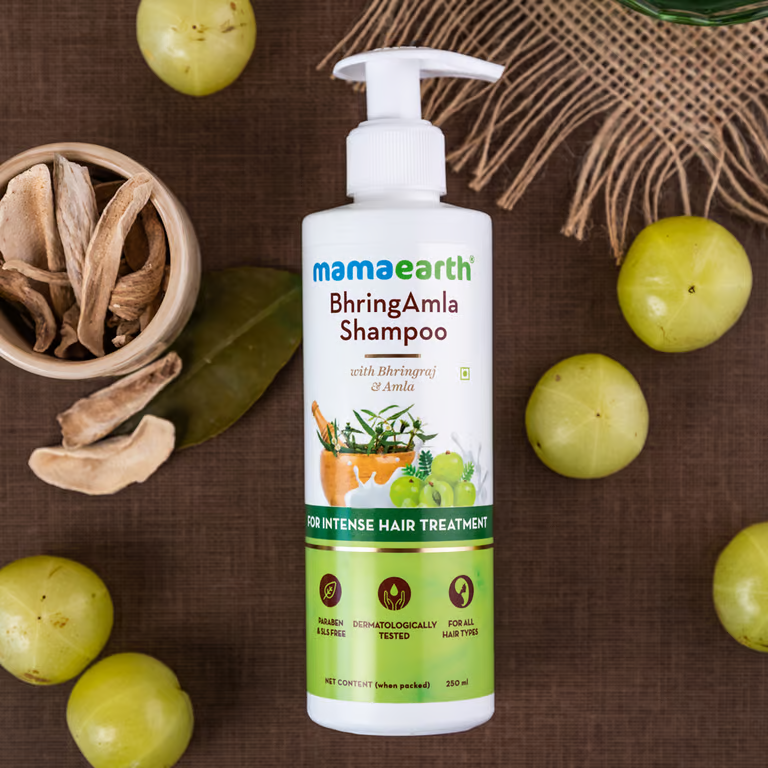 Mamaearth BhringAmla shampoo with amla 