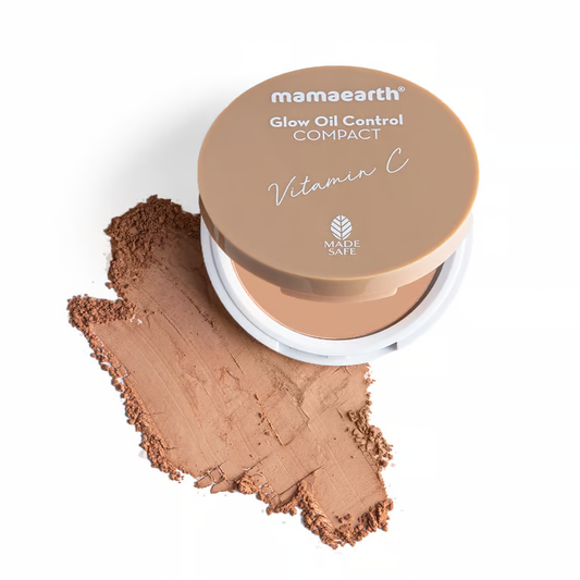 Mamaearth Glow Oil Control Compact With SPF 30 - 9g | Nude Glow