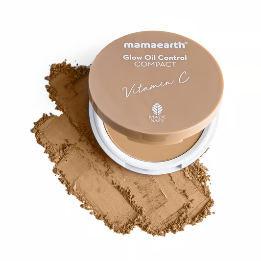 Mamaearth Glow Oil Control Compact With SPF 30 - 9g | Almond Glow